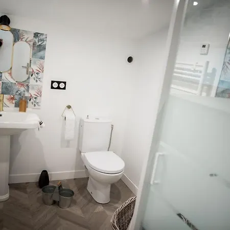 Maison Martel Centre Climatise Nimes