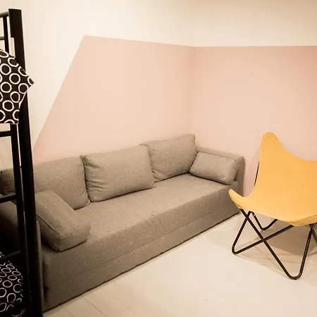 Palais Des Congres Arenes Centre Climatise Familial بيت للعطل *