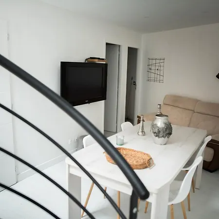 Maison Martel Centre Climatise Nimes