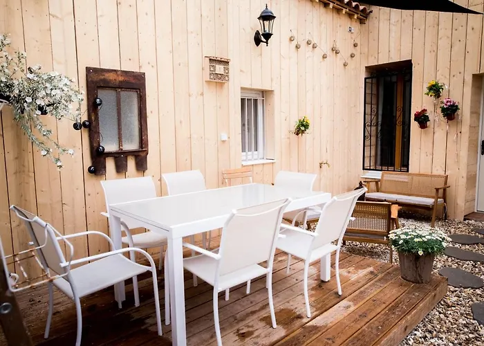 Palais Des Congres Arenes Centre Climatise Familial Semesterbostad *