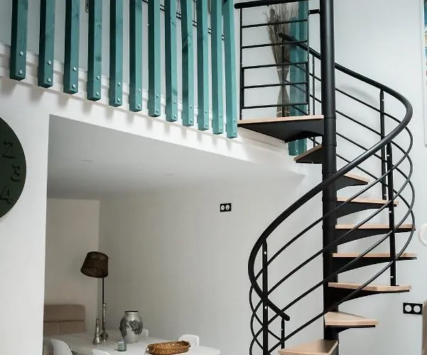 Palais Des Congres Arenes Centre Climatise Familial Semesterbostad