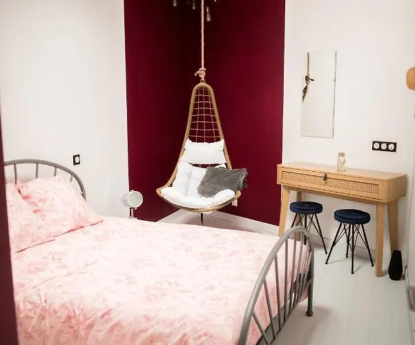 Palais Des Congres Arenes Centre Climatise Familial * Nîmes