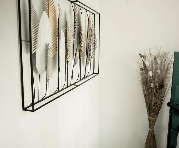 Semesterbostad Palais Des Congres Arenes Centre Climatise Familial